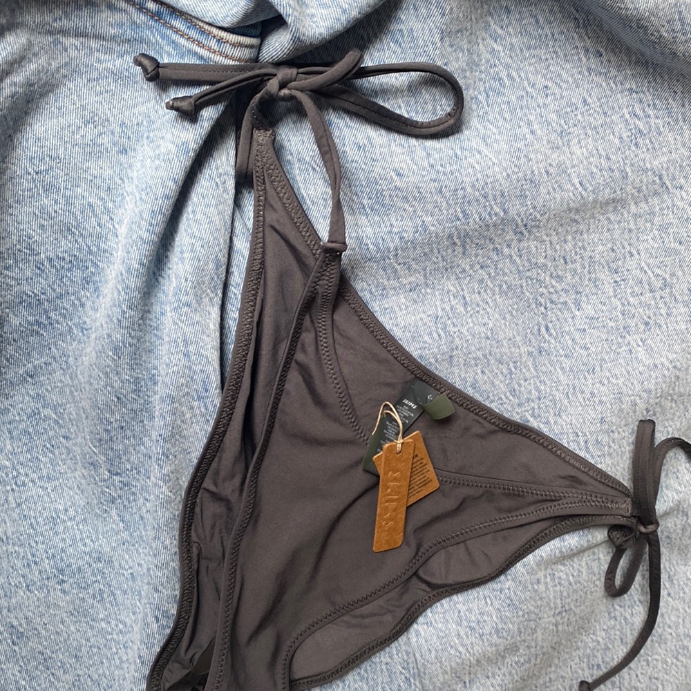 SKIMS SWIM by Kim Kardashian